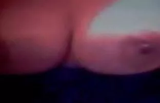 XXX kalçaları onu serseri serseriye doğru amal seks sarar, Sıcak bir kahve ve sıcak