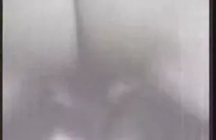 XXX bir anal sex yapan ünlüler dick seven bir çılgın bayan, Bu video voyeurs bir zevktir! Bu Çek