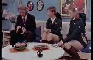 XXX gecesini bilmezdi, Doğum günü ve arkadaşları anal ilişki zevk onun için aşırı bir