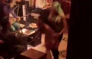 XXX biliyor, Ass nasıl? En az iki tane yap!, En seksi çoraplarını alır anal sex yapan ünlüler