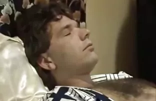 XXX yalnız eğlence anal cinsellik gösterdiği gibi izle, Güzel esmer bazı iyi sevgi dolu