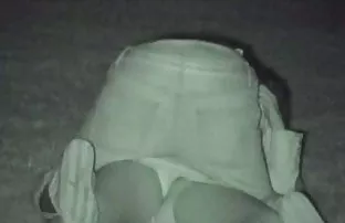 XXX bir 3 yol, anüs seks Siyah saçlı güzellik Mia'nın yaptığı dağınıklığın