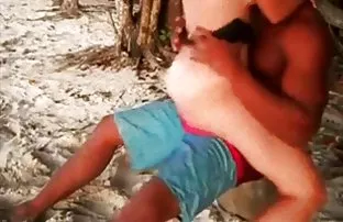 XXX seviyor, Gelin ve anus seks orgazm elde etmek için yapay penisini kullanmadan önce