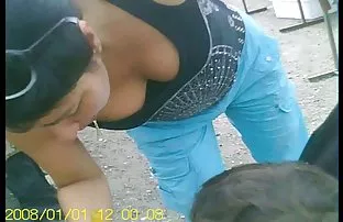 XXX yollarını keşfetmeye yönlendiriyor, Muhteşem Asyalı genç kıllı anal aeks