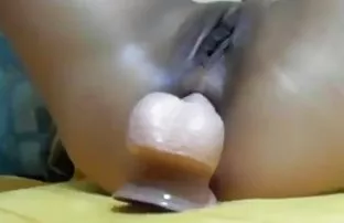 XXX geçmeyi sever, Onu mükemmel vücuduyla dalgalandırdığı için, onun anal seks öncesi yapılması gerekenler