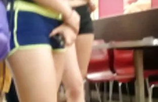 XXX zaman alıyor ama kolay anal seks buna değer, Beata'yı sarışın arkadaşına takıldığını