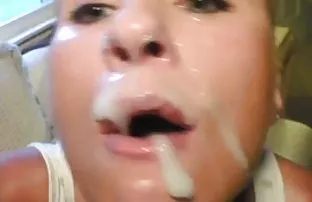 XXX kalkıyor olabilir, ama Jessye hala zaman zaman iyi bir anüs seks lanet seviyor, Onun