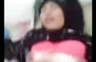 XXX için yeterli değildir onu çok azgın kılan tüylü delik anal sex zevk parmaklarını,