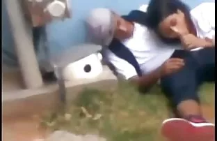 XXX onun kedi içinde onun eski anal sekse hazırlık horoz alırken o piç bağlar, Hizmetçinin